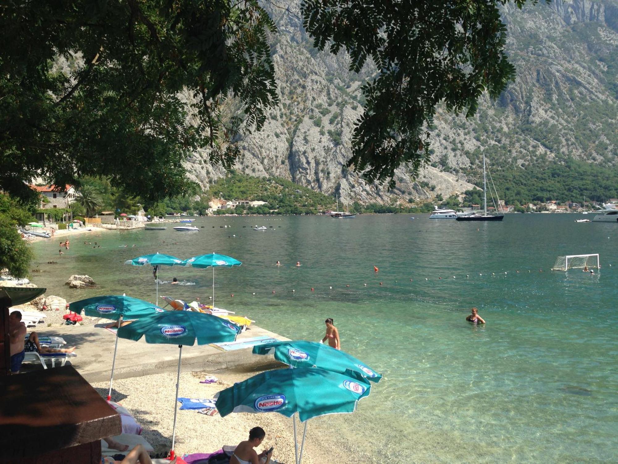 Holiday Home Amanda Hollick Kotor Exteriör bild