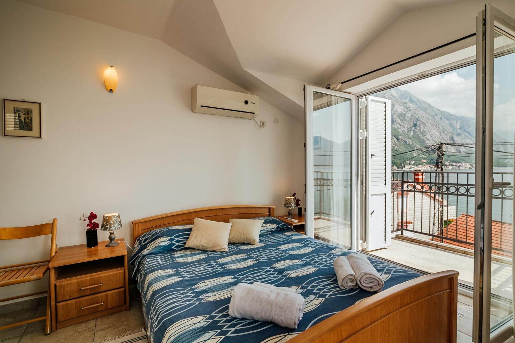 Holiday Home Amanda Hollick Kotor Exteriör bild