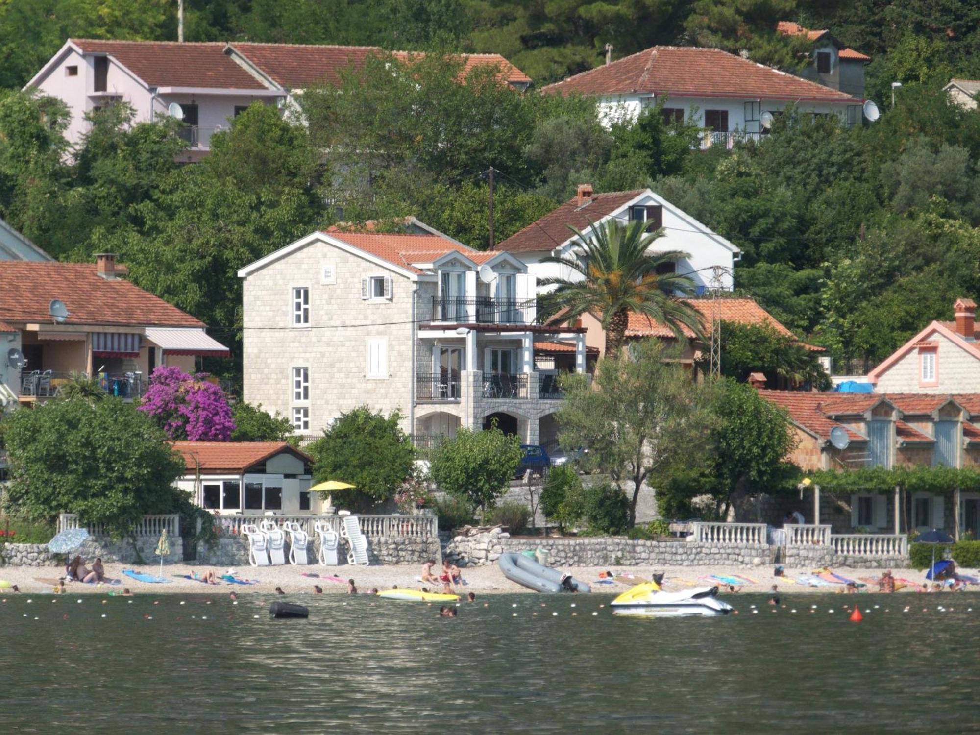 Holiday Home Amanda Hollick Kotor Exteriör bild